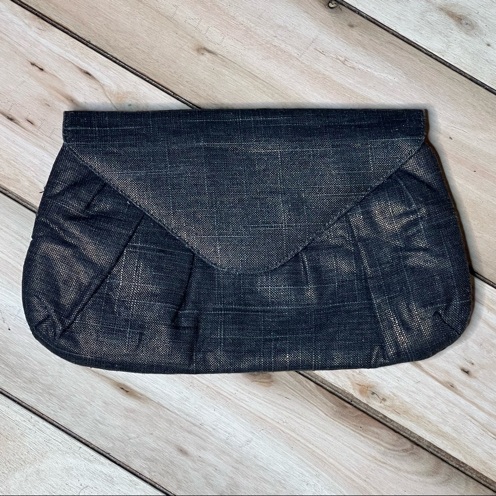 GAP Envelope Clutch - Picture 8 of 12